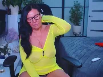 Freechat hairypussygranny on Chaturbate