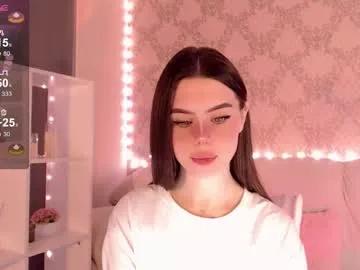 Freechat holymiax on Chaturbate