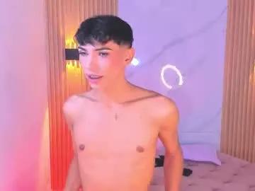 Freechat im_sebaslopez on Chaturbate