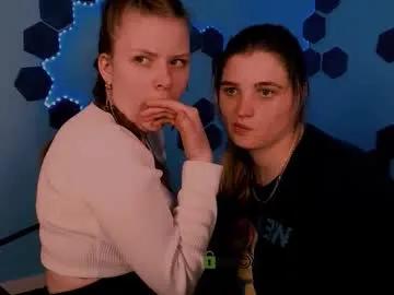 inga_gree — GOAL: show feet [100 tokens remaining] Welcome to my room! #lesbian #bigass #C2C #bigboobs #couple