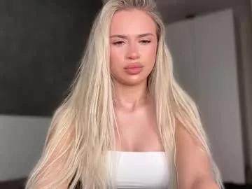 Freechat julia_rle on Chaturbate