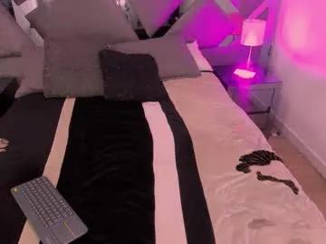 Freechat julietahazze on Chaturbate