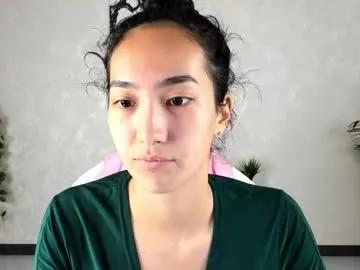 Freechat kira_lilian on Chaturbate