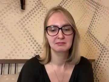 Freechat kirafatex on Chaturbate