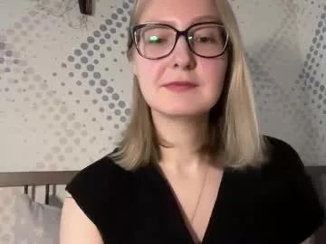 Freechat kirafatex on Chaturbate