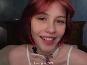 Freechat krissyhei on Chaturbate