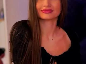 Freechat kyssaraplay on Chaturbate