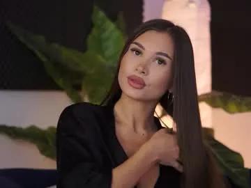 Freechat kyssaraplay on Chaturbate