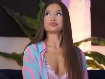 Freechat kyssaraplay on Chaturbate