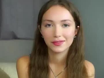 Freechat loriamarzinske on Chaturbate