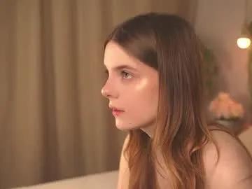 Away lu__lane on Chaturbate