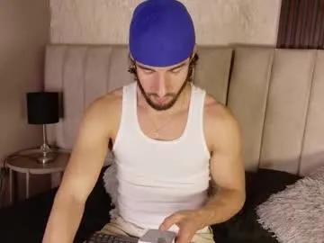 Freechat luciano_ferrer on Chaturbate