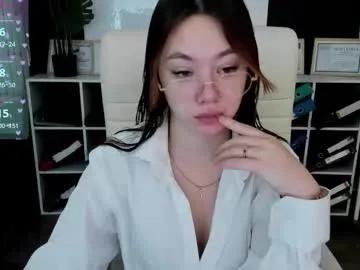 Freechat meow_mellie on Chaturbate