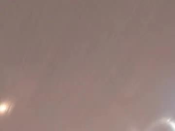 Freechat mia_kisses2 on Chaturbate