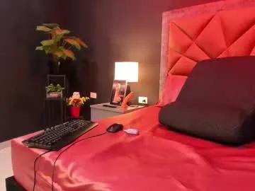 Freechat mia_milff on Chaturbate