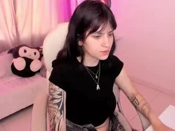 Freechat mileyberry on Chaturbate