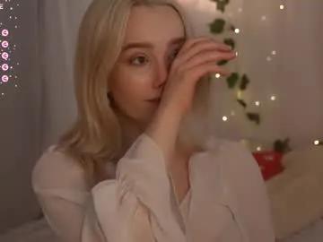 Freechat mother__of__dragons on Chaturbate