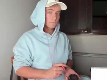 Freechat nicoslowmoo on Chaturbate