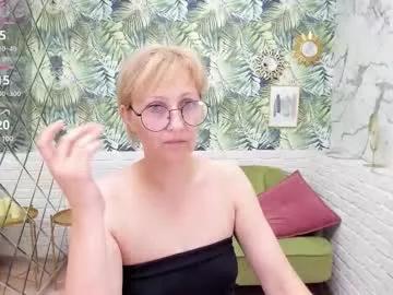 Freechat paris_cherry on Chaturbate