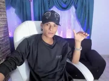 Freechat paul_booy on Chaturbate