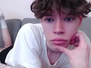 Freechat pawclaw on Chaturbate