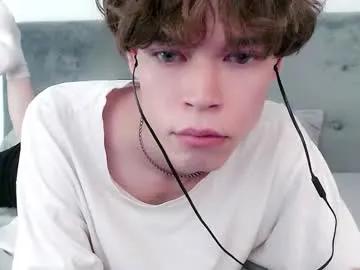 Freechat pawclaw on Chaturbate