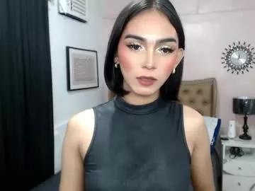 Freechat pearlmoore on Chaturbate