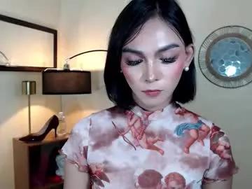 Freechat pearlmoore on Chaturbate