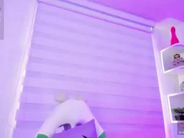 Freechat rosse_amyy on Chaturbate