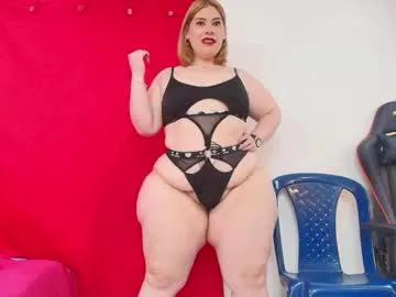 Freechat sexy_curvi on Chaturbate