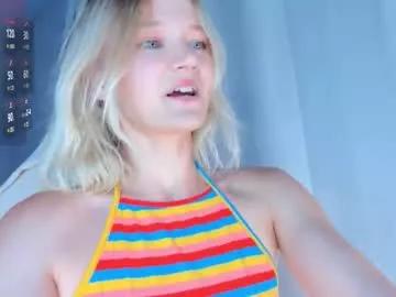 Freechat showmejenny on Chaturbate