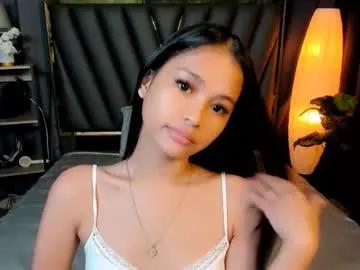 Freechat sierracoxriches on Chaturbate