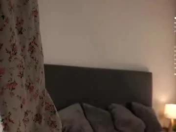 Freechat solaundree on Chaturbate