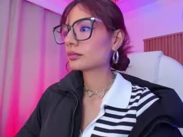 Away sophiecherry_ on Chaturbate