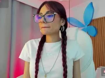 Away sophiecherry_ on Chaturbate