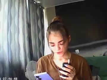 Freechat sophiesuvi on Chaturbate