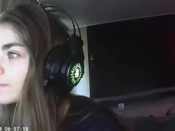 Freechat sophiesuvi on Chaturbate