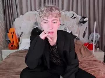 Freechat trevorbenson on Chaturbate