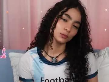 Freechat vicky_curly on Chaturbate