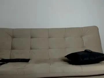 Group yizus_bonz on Chaturbate