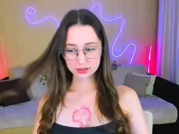 Freechat yourlovelystoryy on Chaturbate