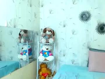 zara_cute18 on Chaturbate 
