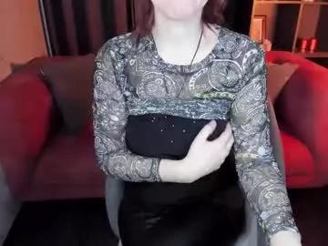 Away zoeeast on Chaturbate