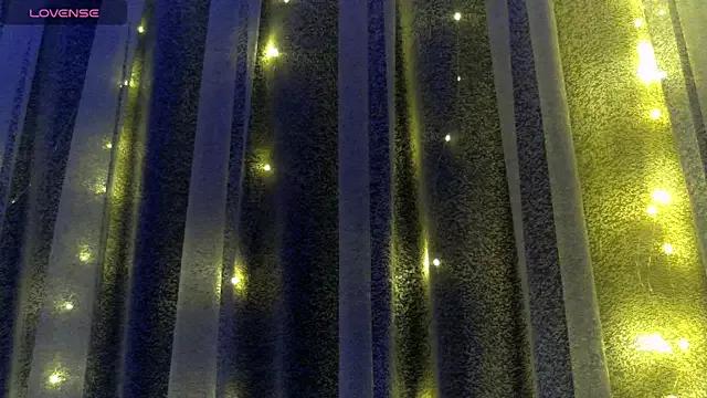 Freechat __ELA__ on StripChat