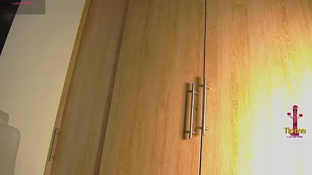 Freechat aidaadams on StripChat