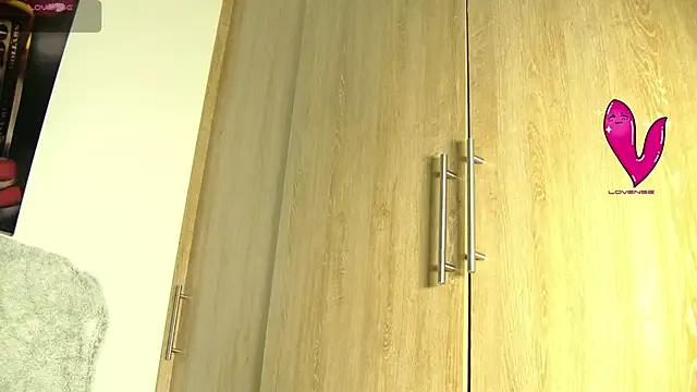 Freechat aidaadams on StripChat