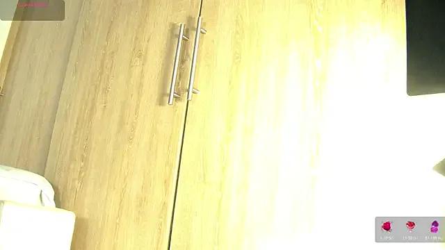 Freechat aidaadams on StripChat