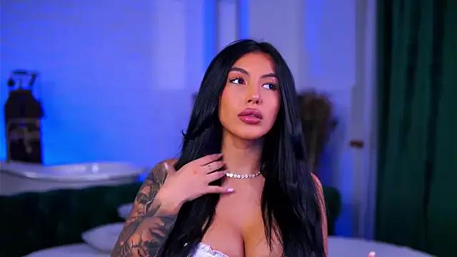 StripChat AishaaDevoe is Freechat AishaaDevoe — Those tits need some oil