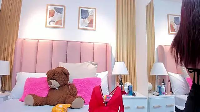 StripChat Aithana_Petite is Group Aithana_Petite — OIL SHOW