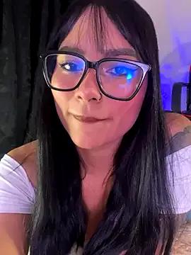 Freechat AlannaDollx on StripChat